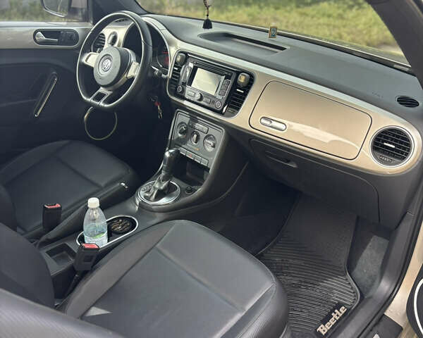 Серый Фольксваген Битл, объемом двигателя 2.48 л и пробегом 187 тыс. км за 10500 $, фото 5 на Automoto.ua