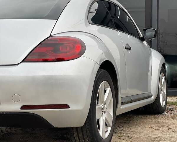 Серый Фольксваген Битл, объемом двигателя 2.5 л и пробегом 238 тыс. км за 7800 $, фото 6 на Automoto.ua