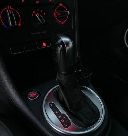 Сірий Фольксваген Бітл, об'ємом двигуна 2.48 л та пробігом 193 тис. км за 9750 $, фото 19 на Automoto.ua