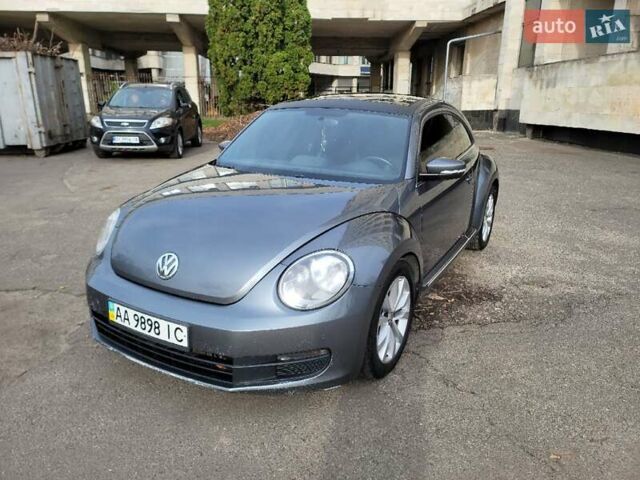 Серый Фольксваген Битл, объемом двигателя 2 л и пробегом 132 тыс. км за 11000 $, фото 1 на Automoto.ua