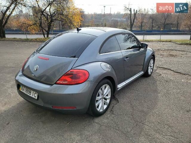 Серый Фольксваген Битл, объемом двигателя 2 л и пробегом 132 тыс. км за 11000 $, фото 12 на Automoto.ua