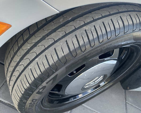 Сірий Фольксваген Бітл, об'ємом двигуна 2.5 л та пробігом 160 тис. км за 9500 $, фото 20 на Automoto.ua