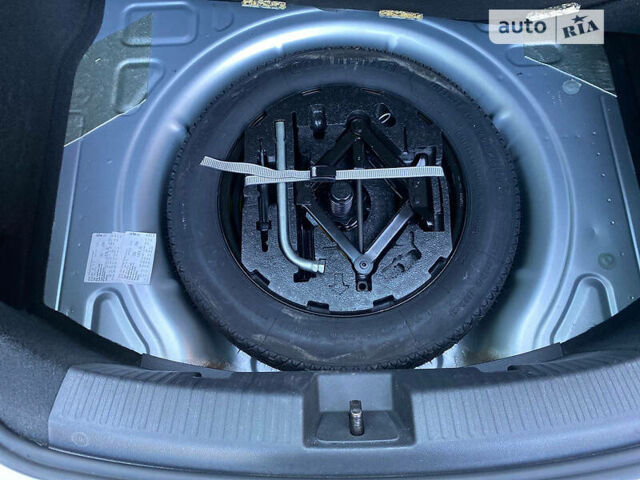Серый Фольксваген Битл, объемом двигателя 2.5 л и пробегом 108 тыс. км за 10400 $, фото 13 на Automoto.ua