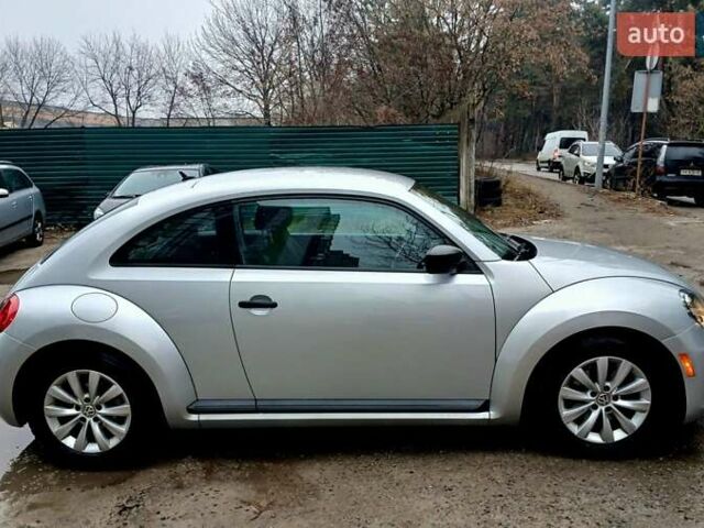 Серый Фольксваген Битл, объемом двигателя 2.5 л и пробегом 173 тыс. км за 8500 $, фото 4 на Automoto.ua