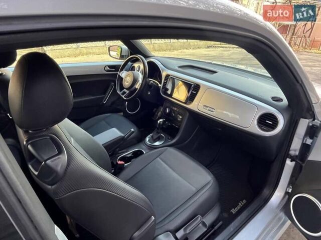 Серый Фольксваген Битл, объемом двигателя 2.5 л и пробегом 118 тыс. км за 10600 $, фото 13 на Automoto.ua