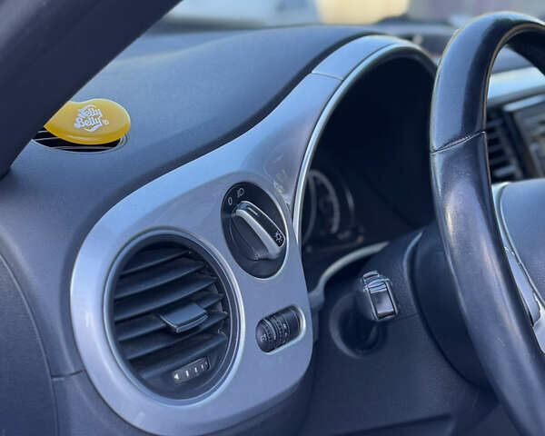 Фольксваген Бітл 2013 у Києві на Automoto.ua Сірий Фольксваген Бітл, об'ємом двигуна 2.5 л та пробігом 149 тис. км за 9900 $, фото 11 на Automoto.ua