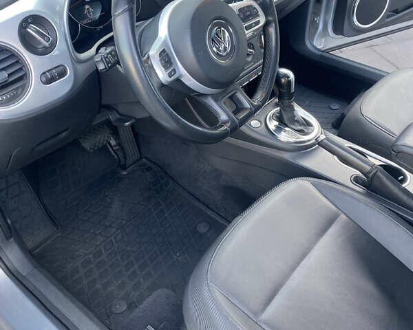 Сірий Фольксваген Бітл, об'ємом двигуна 2.5 л та пробігом 160 тис. км за 9500 $, фото 15 на Automoto.ua