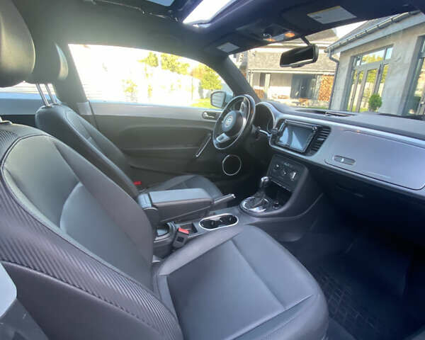 Сірий Фольксваген Бітл, об'ємом двигуна 2.5 л та пробігом 160 тис. км за 9500 $, фото 23 на Automoto.ua