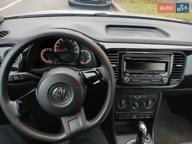 Серый Фольксваген Битл, объемом двигателя 2.5 л и пробегом 173 тыс. км за 8500 $, фото 10 на Automoto.ua