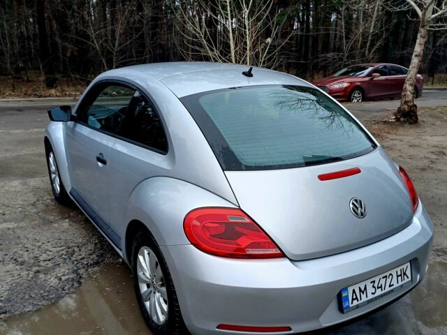 Серый Фольксваген Битл, объемом двигателя 2.5 л и пробегом 173 тыс. км за 9500 $, фото 4 на Automoto.ua