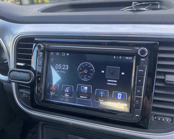 Сірий Фольксваген Бітл, об'ємом двигуна 2.5 л та пробігом 160 тис. км за 9500 $, фото 10 на Automoto.ua