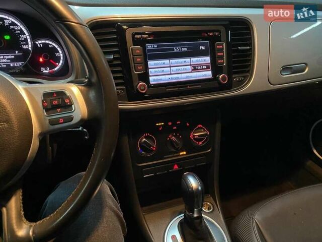 Серый Фольксваген Битл, объемом двигателя 1.8 л и пробегом 75 тыс. км за 12000 $, фото 11 на Automoto.ua