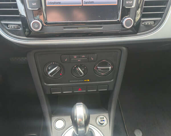 Серый Фольксваген Битл, объемом двигателя 1.97 л и пробегом 100 тыс. км за 11700 $, фото 18 на Automoto.ua