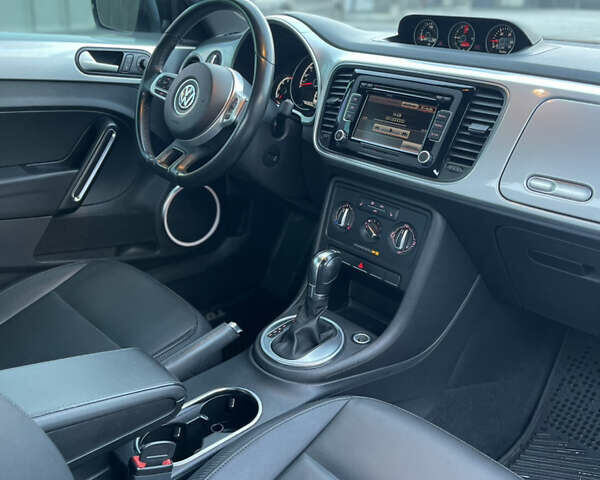 Серый Фольксваген Битл, объемом двигателя 2 л и пробегом 91 тыс. км за 13100 $, фото 17 на Automoto.ua