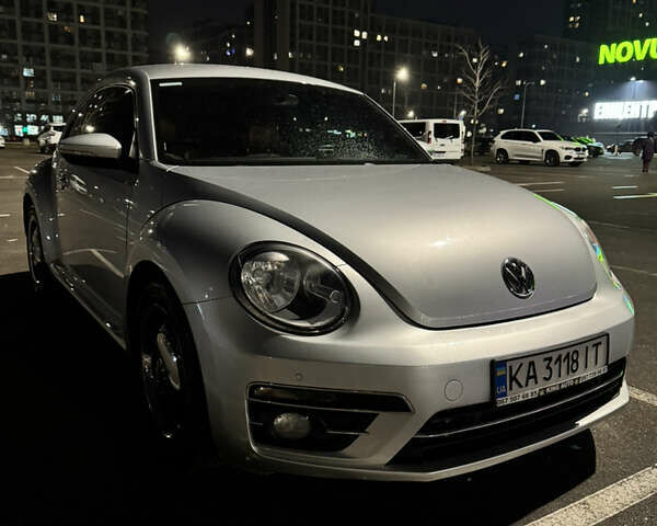 Сірий Фольксваген Бітл, об'ємом двигуна 1.8 л та пробігом 59 тис. км за 13400 $, фото 2 на Automoto.ua