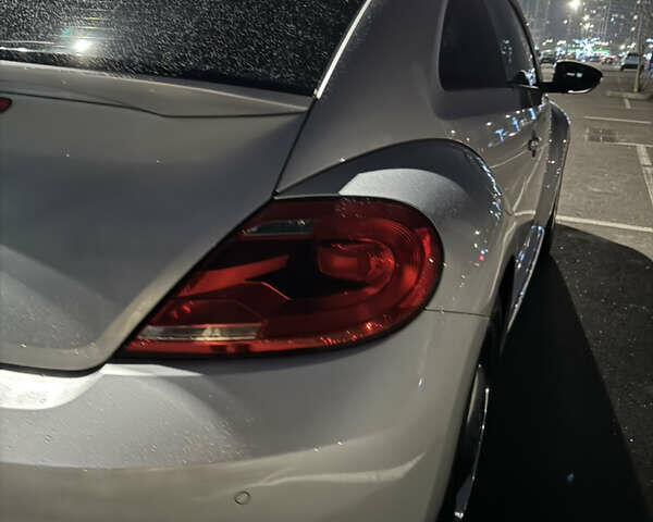 Сірий Фольксваген Бітл, об'ємом двигуна 1.8 л та пробігом 59 тис. км за 13400 $, фото 5 на Automoto.ua