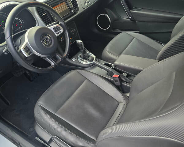 Серый Фольксваген Битл, объемом двигателя 1.97 л и пробегом 100 тыс. км за 11700 $, фото 24 на Automoto.ua