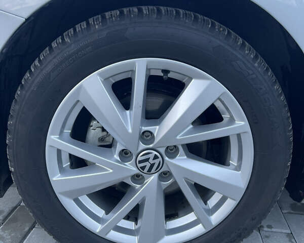 Серый Фольксваген Битл, объемом двигателя 2 л и пробегом 91 тыс. км за 13100 $, фото 26 на Automoto.ua