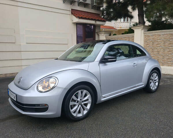 Серый Фольксваген Битл, объемом двигателя 1.97 л и пробегом 100 тыс. км за 11300 $, фото 4 на Automoto.ua