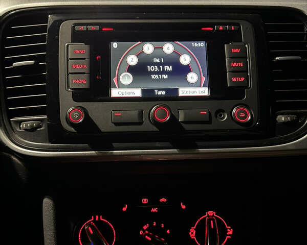 Сірий Фольксваген Бітл, об'ємом двигуна 1.8 л та пробігом 59 тис. км за 13400 $, фото 17 на Automoto.ua