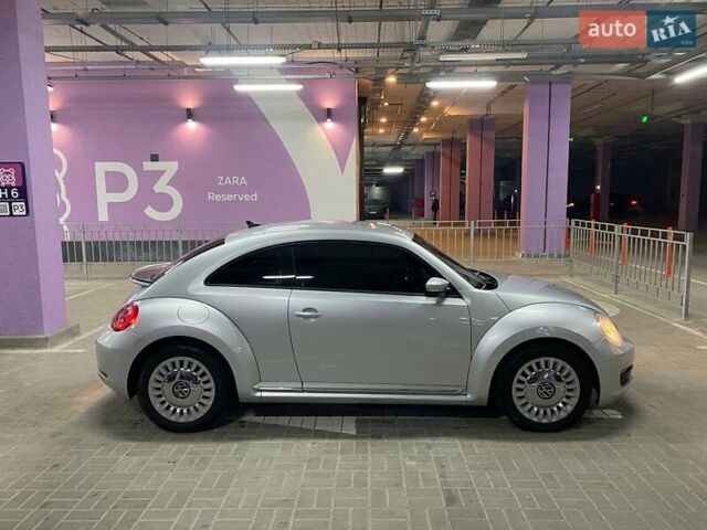 Серый Фольксваген Битл, объемом двигателя 1.8 л и пробегом 75 тыс. км за 12000 $, фото 3 на Automoto.ua