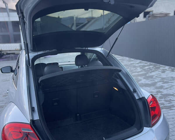 Серый Фольксваген Битл, объемом двигателя 2 л и пробегом 91 тыс. км за 13100 $, фото 18 на Automoto.ua