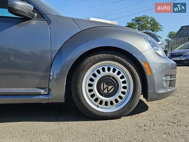 Сірий Фольксваген Бітл, об'ємом двигуна 1.8 л та пробігом 249 тис. км за 8300 $, фото 3 на Automoto.ua