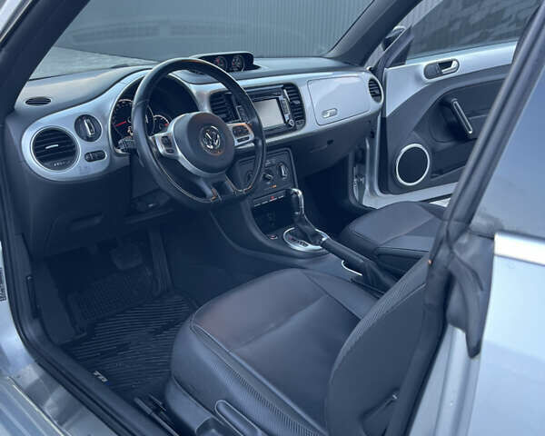 Серый Фольксваген Битл, объемом двигателя 2 л и пробегом 91 тыс. км за 13100 $, фото 6 на Automoto.ua