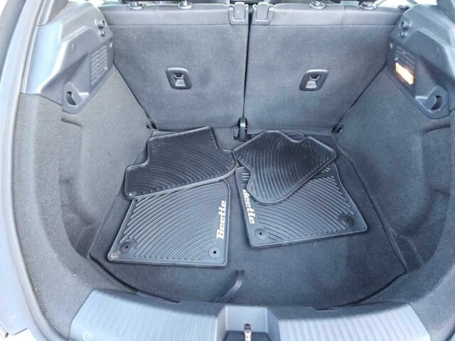 Сірий Фольксваген Бітл, об'ємом двигуна 2 л та пробігом 136 тис. км за 1200 $, фото 6 на Automoto.ua