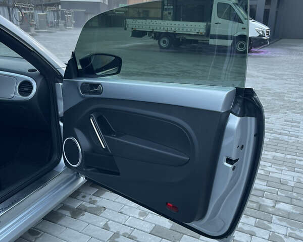 Серый Фольксваген Битл, объемом двигателя 2 л и пробегом 91 тыс. км за 13100 $, фото 14 на Automoto.ua