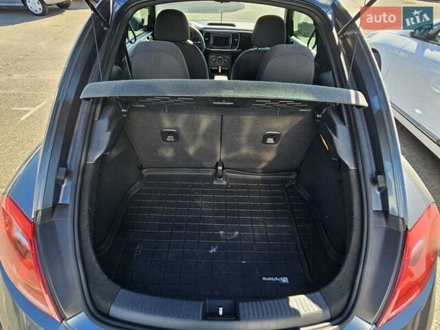 Сірий Фольксваген Бітл, об'ємом двигуна 1.8 л та пробігом 249 тис. км за 8300 $, фото 17 на Automoto.ua