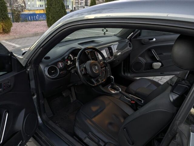 Сірий Фольксваген Бітл, об'ємом двигуна 1.8 л та пробігом 85 тис. км за 12000 $, фото 5 на Automoto.ua