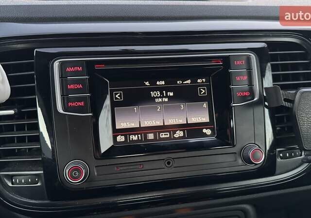 Сірий Фольксваген Бітл, об'ємом двигуна 1.8 л та пробігом 82 тис. км за 12499 $, фото 36 на Automoto.ua