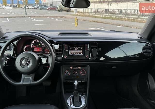 Сірий Фольксваген Бітл, об'ємом двигуна 1.8 л та пробігом 82 тис. км за 12499 $, фото 28 на Automoto.ua