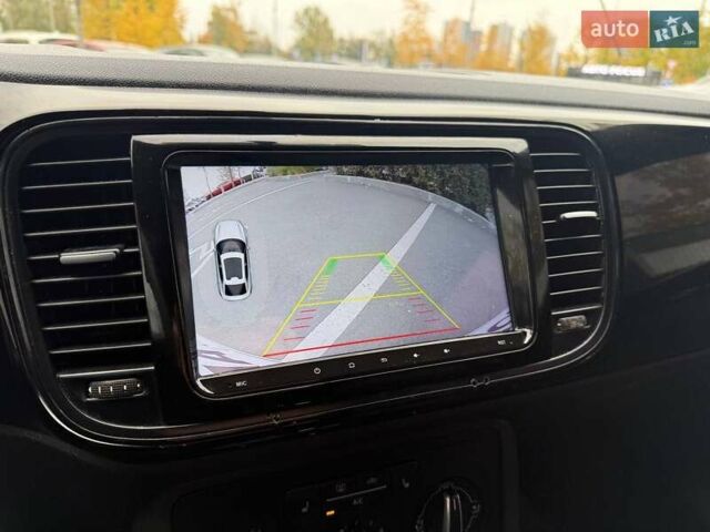 Сірий Фольксваген Бітл, об'ємом двигуна 1.8 л та пробігом 110 тис. км за 12990 $, фото 17 на Automoto.ua