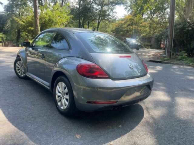 Серый Фольксваген Битл, объемом двигателя 1.8 л и пробегом 58 тыс. км за 4100 $, фото 3 на Automoto.ua