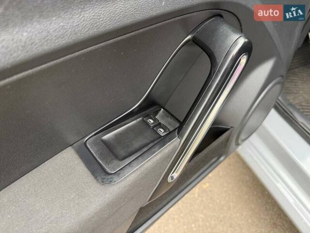 Сірий Фольксваген Бітл, об'ємом двигуна 1.8 л та пробігом 110 тис. км за 12990 $, фото 11 на Automoto.ua