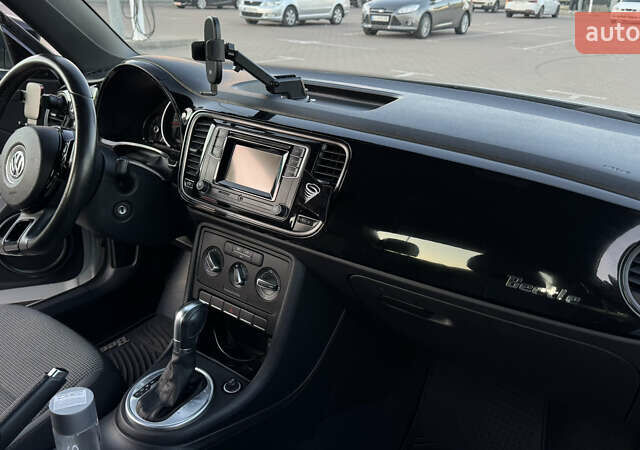 Сірий Фольксваген Бітл, об'ємом двигуна 1.8 л та пробігом 174 тис. км за 13000 $, фото 3 на Automoto.ua