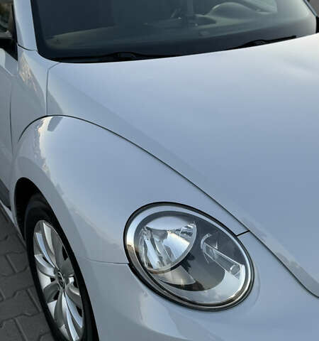 Сірий Фольксваген Бітл, об'ємом двигуна 1.8 л та пробігом 174 тис. км за 13000 $, фото 12 на Automoto.ua