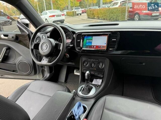 Сірий Фольксваген Бітл, об'ємом двигуна 1.8 л та пробігом 110 тис. км за 12990 $, фото 12 на Automoto.ua