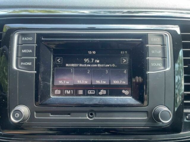 Серый Фольксваген Битл, объемом двигателя 1.8 л и пробегом 58 тыс. км за 4100 $, фото 10 на Automoto.ua