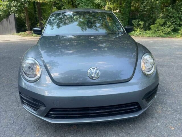 Серый Фольксваген Битл, объемом двигателя 1.8 л и пробегом 58 тыс. км за 4100 $, фото 1 на Automoto.ua