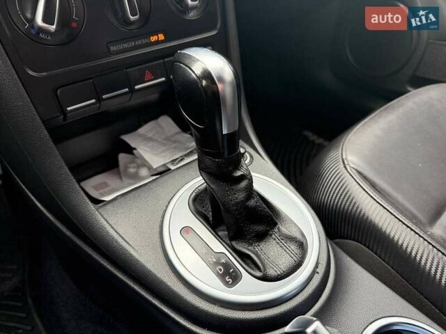 Сірий Фольксваген Бітл, об'ємом двигуна 1.8 л та пробігом 110 тис. км за 12990 $, фото 19 на Automoto.ua