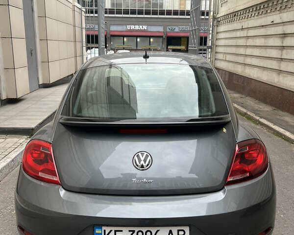 Серый Фольксваген Битл, объемом двигателя 1.98 л и пробегом 93 тыс. км за 14500 $, фото 9 на Automoto.ua