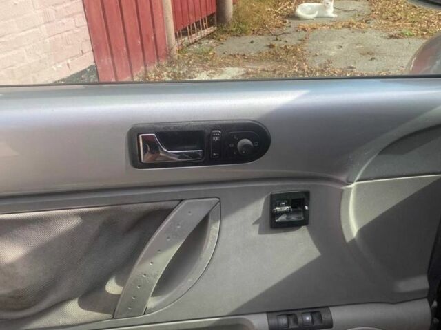 Серый Фольксваген Битл, объемом двигателя 0 л и пробегом 3 тыс. км за 3900 $, фото 8 на Automoto.ua