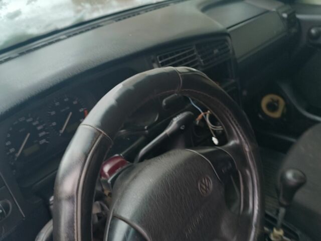 Серый Фольксваген Битл, объемом двигателя 1.8 л и пробегом 2 тыс. км за 600 $, фото 9 на Automoto.ua