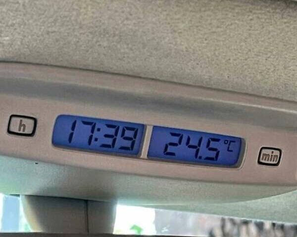 Синий Фольксваген Битл, объемом двигателя 1.9 л и пробегом 342 тыс. км за 2900 $, фото 18 на Automoto.ua