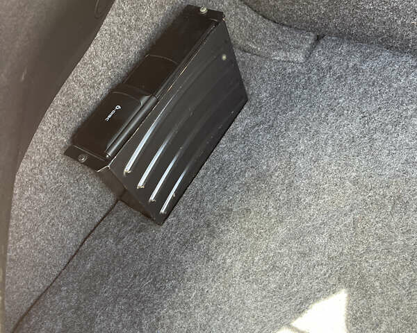 Синий Фольксваген Битл, объемом двигателя 2 л и пробегом 190 тыс. км за 4900 $, фото 13 на Automoto.ua