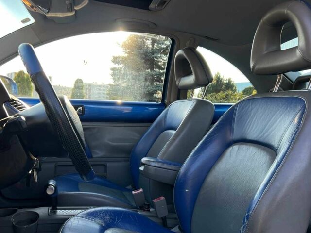 Синій Фольксваген Бітл, об'ємом двигуна 2 л та пробігом 120 тис. км за 5750 $, фото 8 на Automoto.ua