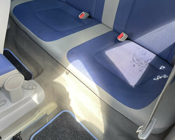 Синий Фольксваген Битл, объемом двигателя 2 л и пробегом 190 тыс. км за 4900 $, фото 7 на Automoto.ua